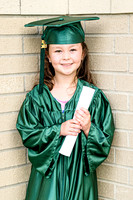 ElementaryGrad2021_Aniston09
