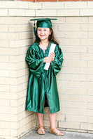 ElementaryGrad2021_Aniston12