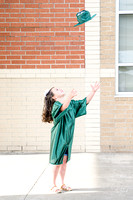 ElementaryGrad2021_Aniston17