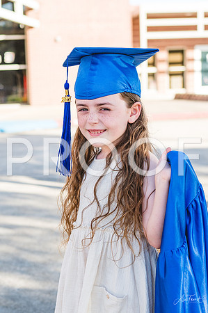 ElementaryGrad2021_Selah06